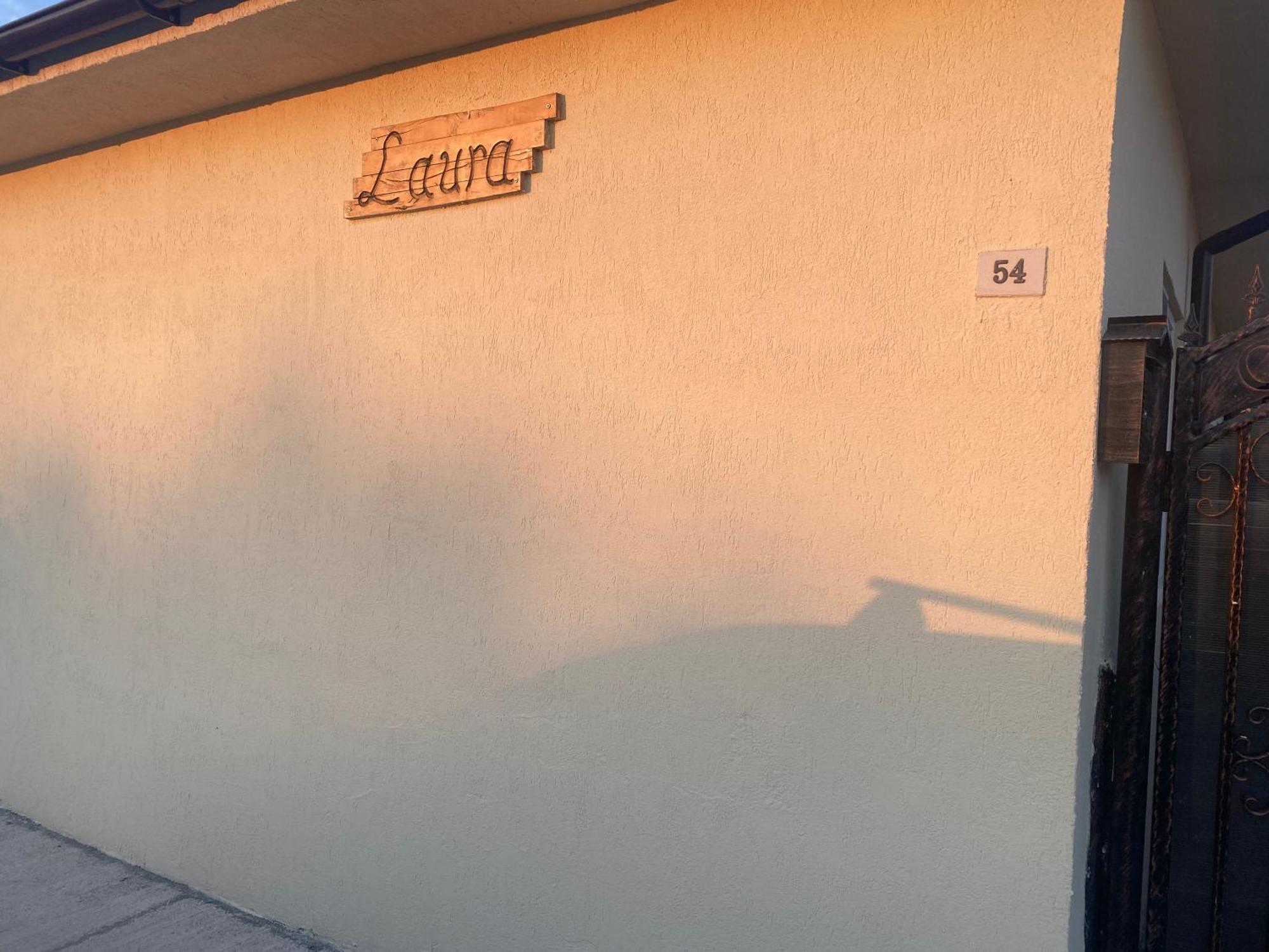 Gasthaus Casa Laura Corbu  Exterior foto